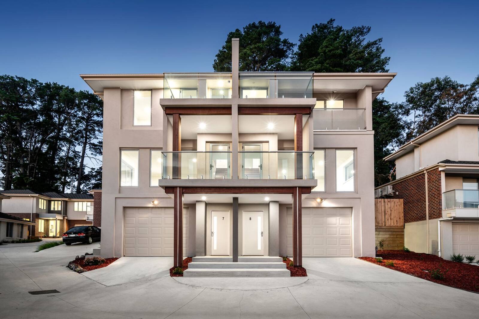 Biggin & Scott Luxury Townhouse in Ringwood Secondary College zone