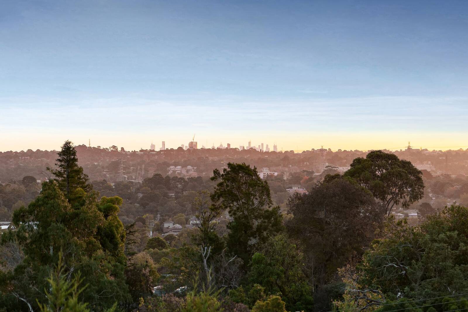 Biggin & Scott Luxury Townhouse in Ringwood Secondary College zone