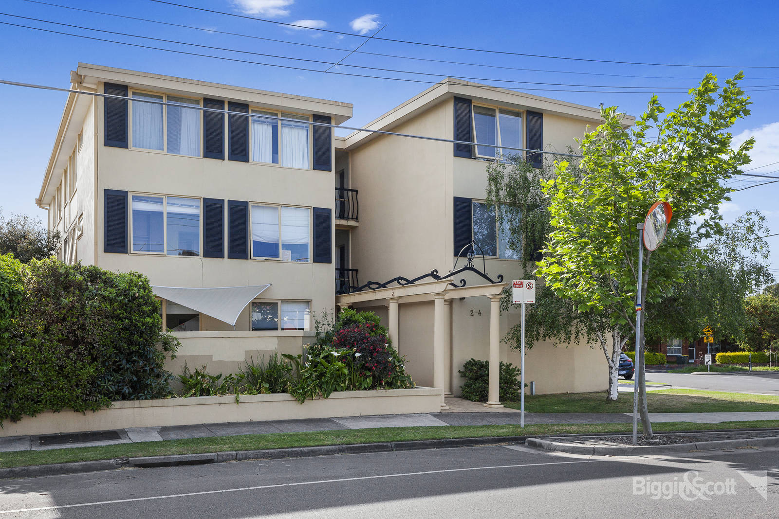 11/24 Bendigo Street, Richmond 3121 Biggin & Scott