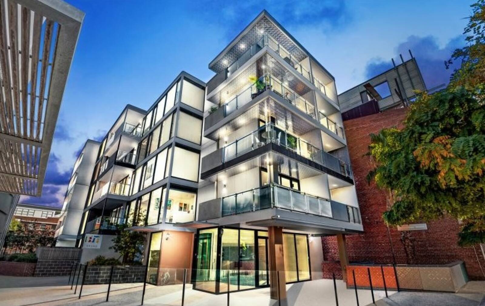 202B/21 Inkerman Street, St Kilda 3182 Biggin & Scott